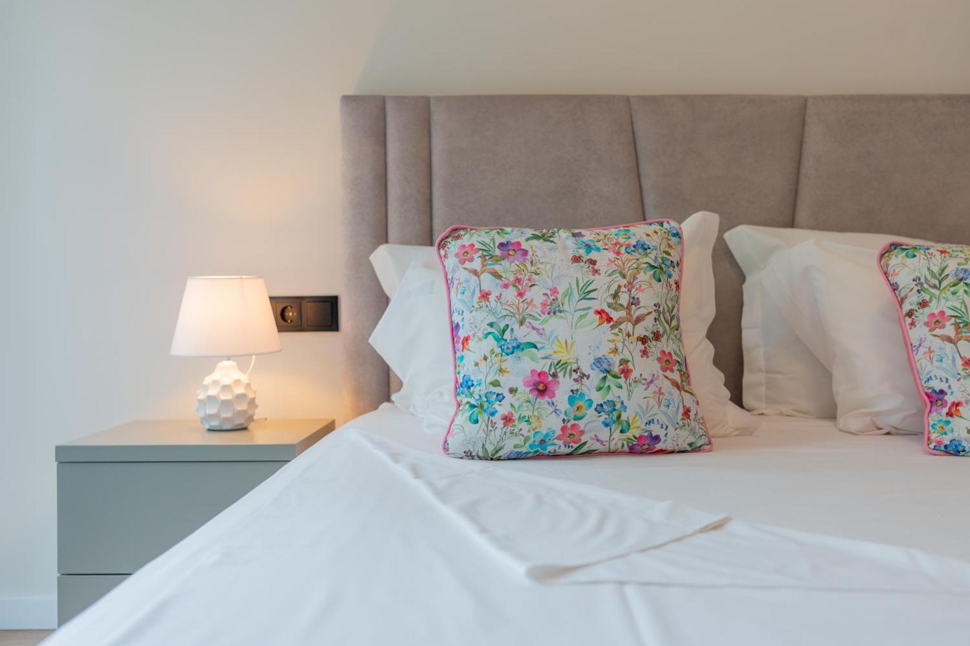 Casa Flores - 2 Bedroom, Lift, Ac, Car Parking - Extra Πόρτο Εξωτερικό φωτογραφία